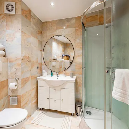 Modern - Ac- 1br- 4p - * Cannes